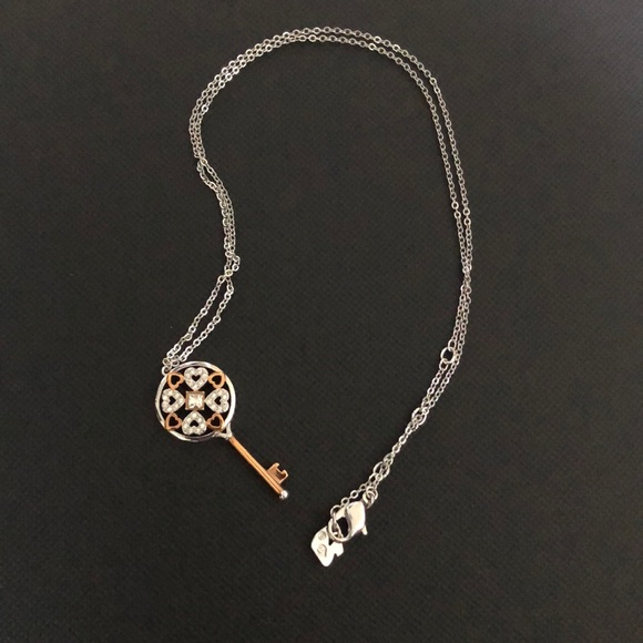 Swarovski Jewelry - ✨Swarovski Key Necklace✨